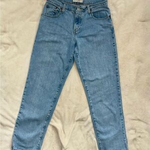 Levis 550 Relaxed Tapered Jeans 8 Short